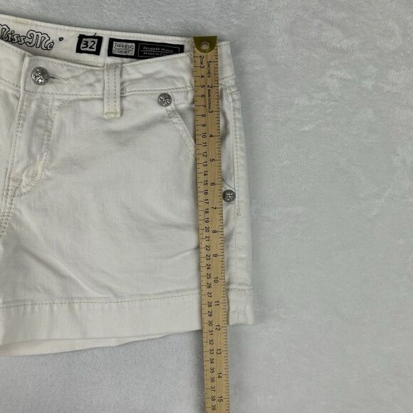 Miss Me Jean Shorts Womens White Cut Off Jean Shorts Size 32 - Picture 8 of 13